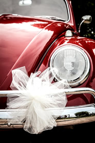 Schleifen und Bänder als Hochzeitsdeko für Ihr Fahrzeug